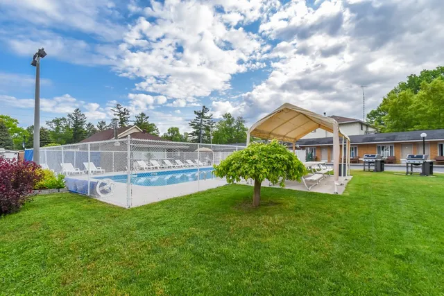 Beach Club by Beach1 Motel