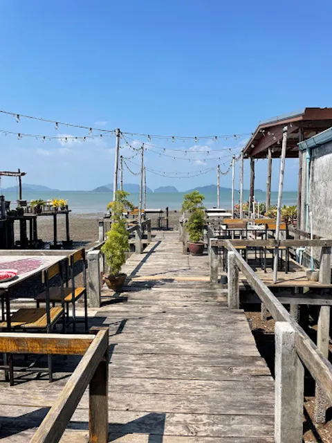 Apsara Restaurant (Fish - Snapper ganz)