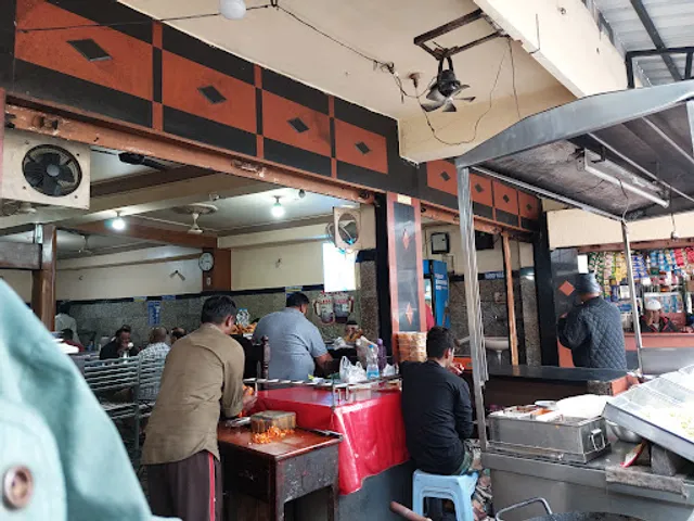 Hotel Ahadia Doodh Ghar