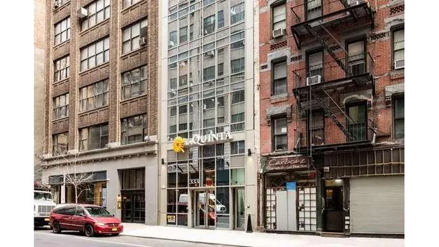 La Quinta Inn & Suites by Wyndham Times Square South