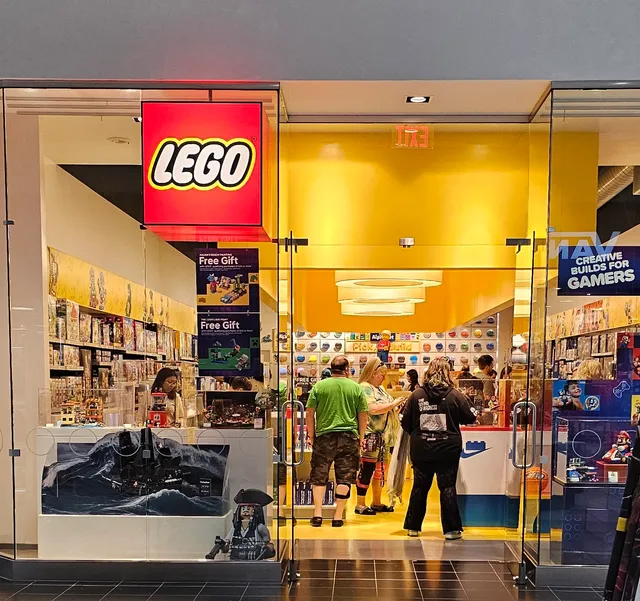 The LEGO® Store Washington Sq