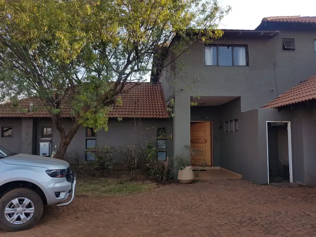 White Linen Guesthouse