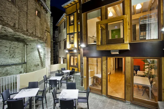 Santa Maria Katedralaren Aterpetxea