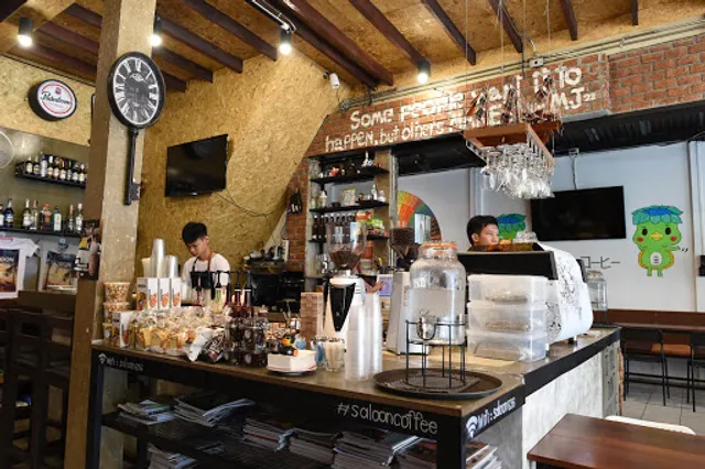 SALOON Coffee & Bar