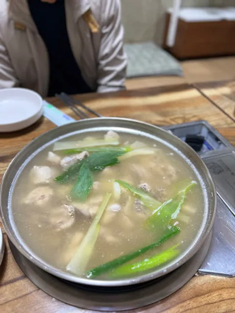 닭한마리칼국수