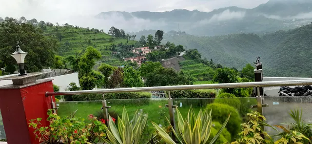 OYO Home 10769 Duplex 2BHK