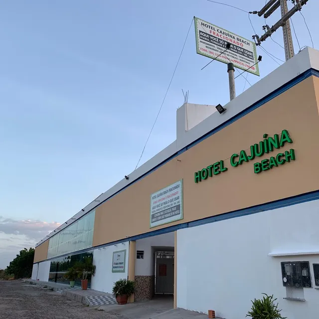 Hotel Cajuína Beach