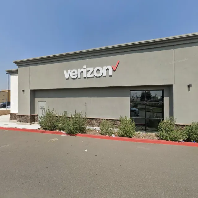 1668 S Riverside Ave