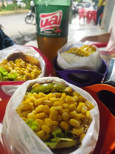 BOCA LOKA LANCHES - Hambúrgueres, Mini pizza