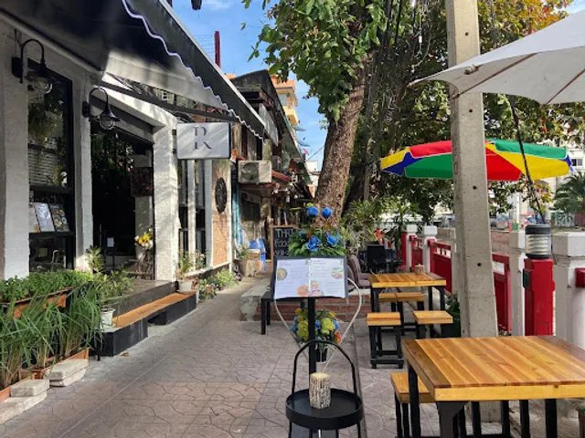 Richdee's Eatery and Cafe