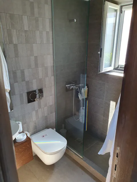 Ariana studio and Apartments