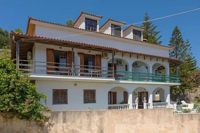 Vallia's Seaview Complex