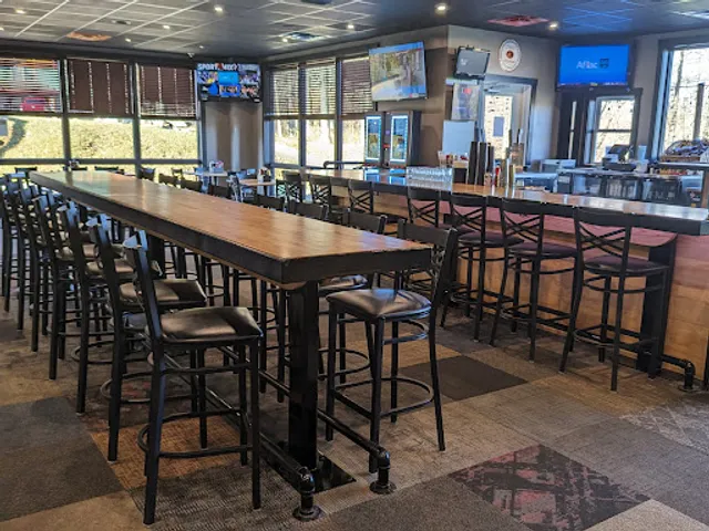 19th Hole Sports Bar at Salt Creek Golf Retreat