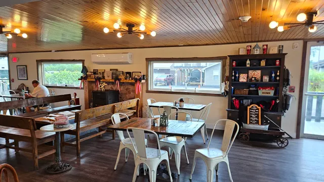 The Farmhouse at Verona Beach