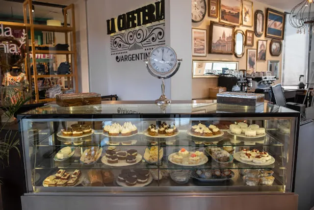 La Cafeteria Argentina.