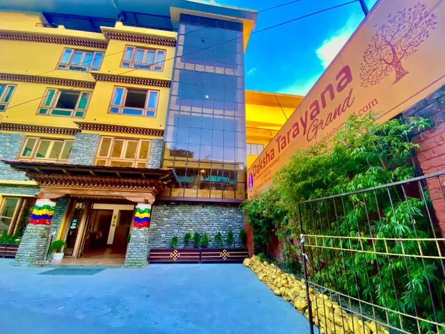 Daksha Tarayana Grand Hotel