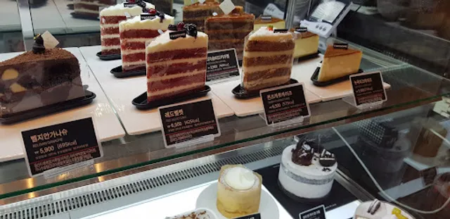 투썸플레이스 대구동북로점