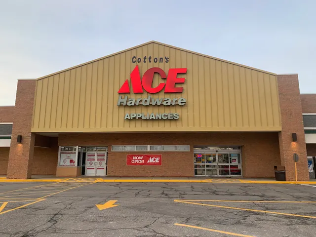 Cotton's Ace Hardware of Collinsville
