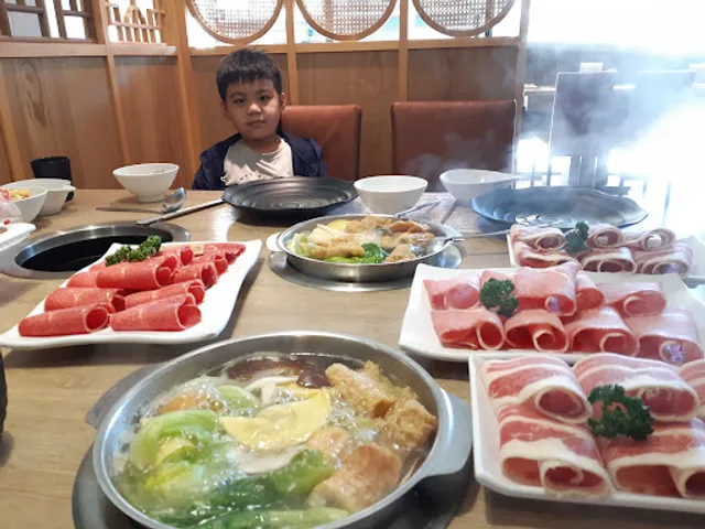 八方悅鍋物 花蓮明心店(原中正店)