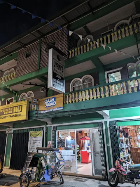 Uyami's Green View Lodge and Restaurant