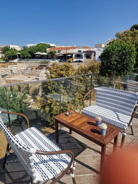 Caffè Nero Dioikitiria