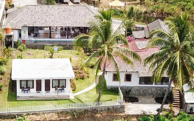 Horizon Senaru: Villa•Restaurant•Trekking