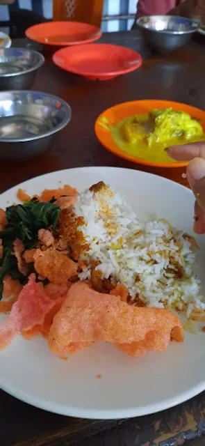 Bersaudara Raya Masakan Padang