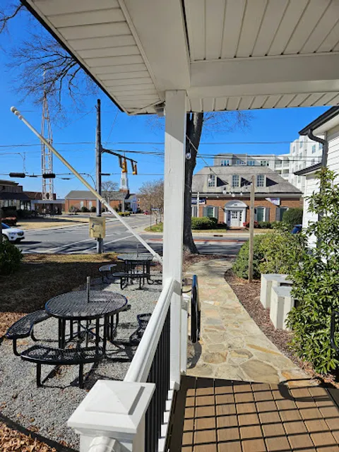 Editions - Coffee and Bookstore