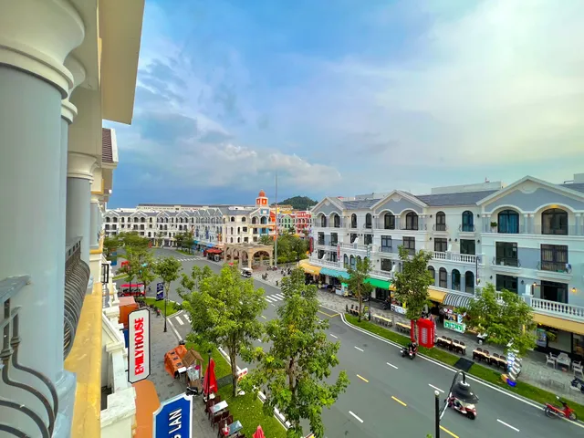 Bistro Hotel Grand World Phú Quốc