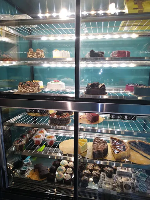 Lucky's Bakery & Patisserie