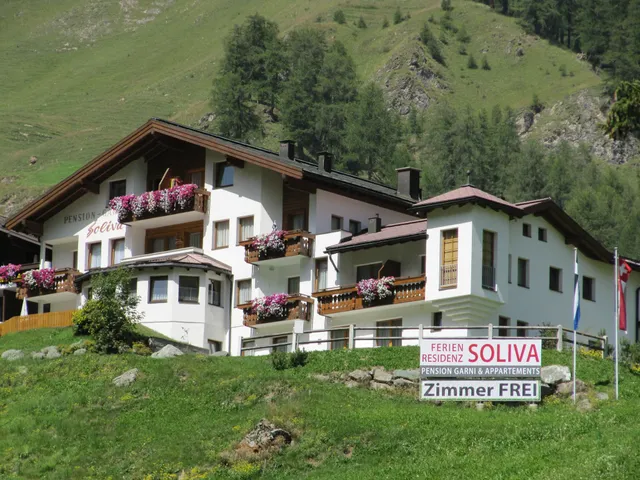 Soliva Hotel & Apartments