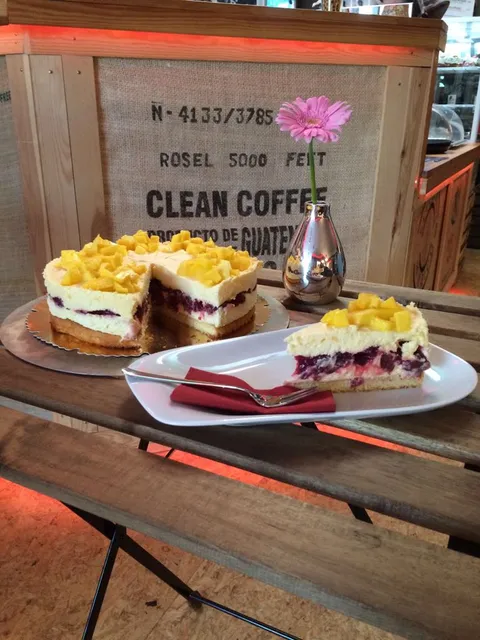 CoffeeLogX GmbH - Verkauf und Café