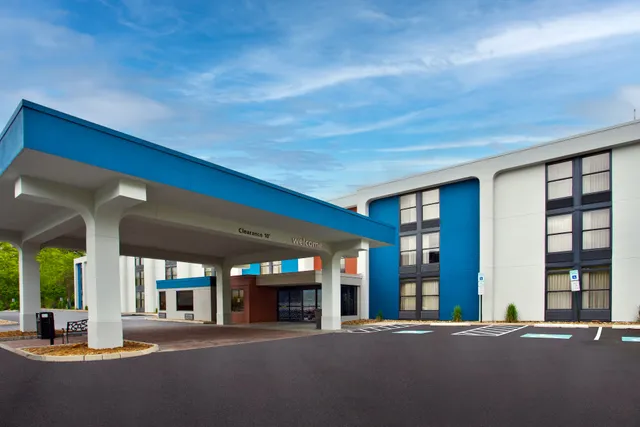 Hampton Inn State College