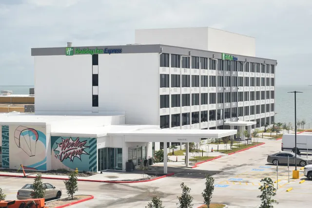 Holiday Inn Express Corpus Christi Beachfront, an IHG Hotel