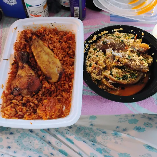 POSHPLATTER AFRICAN CATERING SERVICES.