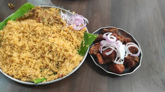 A1 Ambur Dum biriyani and parota centre