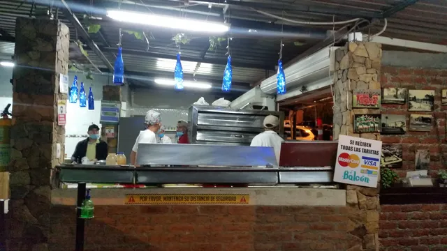 El Balcón Pizzería