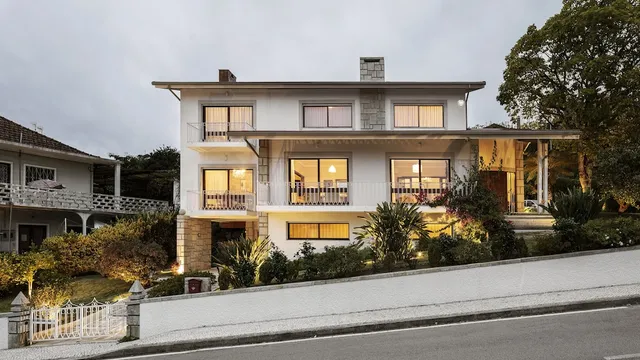 Santiago Family House