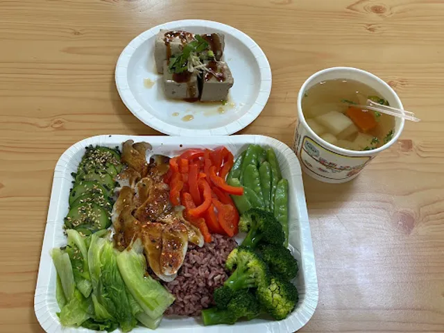 一葉方舟 | 私房純素蔬食料理 | 創始店 | 台中蔬食餐廳 | 炒飯 | 餐盒