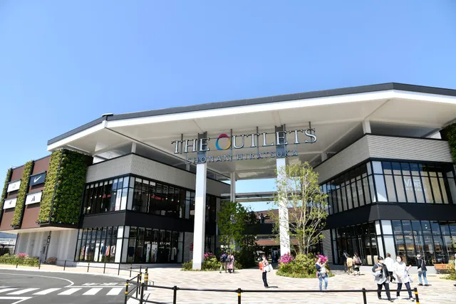 THE OUTLETS SHONAN HIRATSUKA