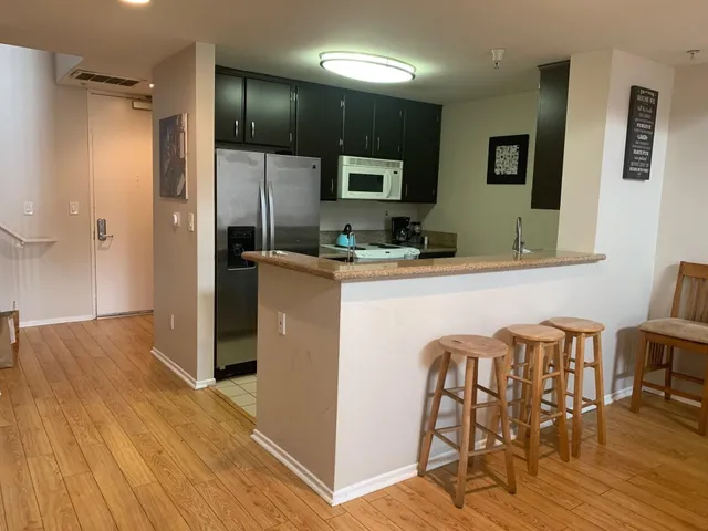 Beverly Hills Homes For Sale - Sunset Strip Realty