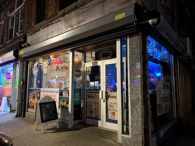 Antojitos Restaurante & Bar