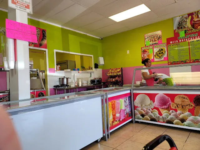 La Flor de Michoacan Paleteria