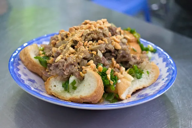 Bún Thịt Nướng Chị Tuyền