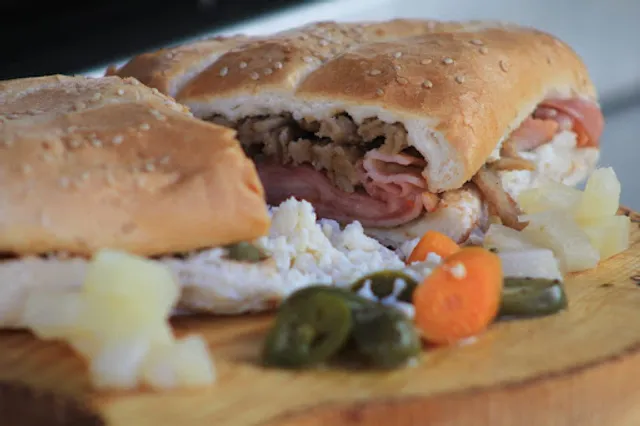 Súper Tortas La Esquina de Plata