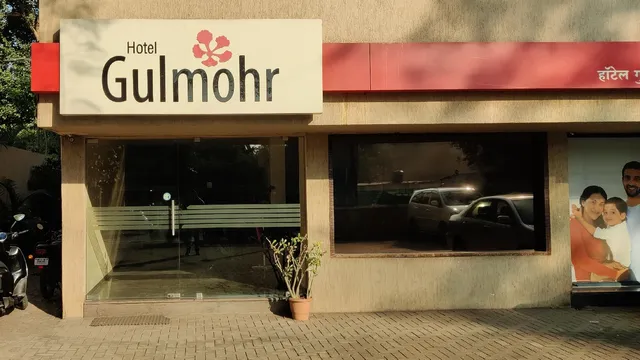 Hotel Gulmohr
