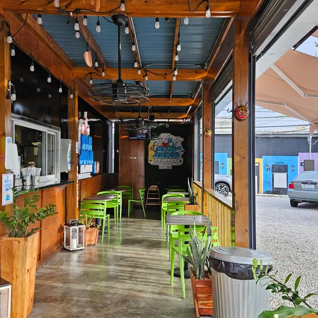 San Juan Frappés | Av. Piñero