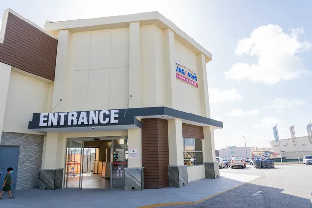 Ling & Sons Food Market