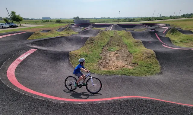 Sugar Land Pump Track by Velosolutions
