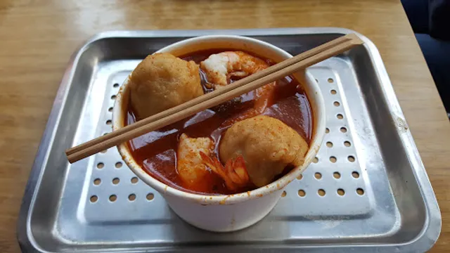 Wutang Noodles With Barbeque Sauce